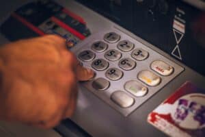geldautomat pincode eingeben
